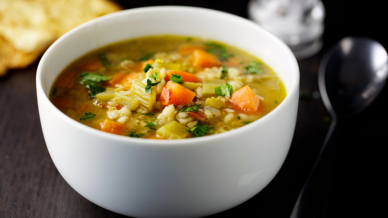 ¡Aprende a preparar 03 sopas fáciles, rápidas y deliciosas! | Movistar Plus
